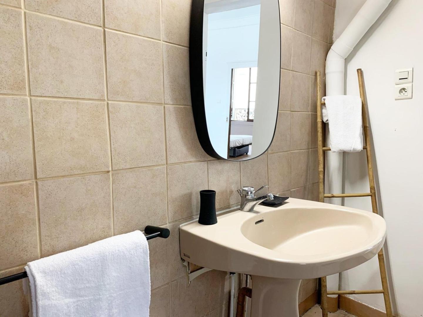 Le Clocher- Appartement Dans Le Coeur De Ville Chartres Dış mekan fotoğraf