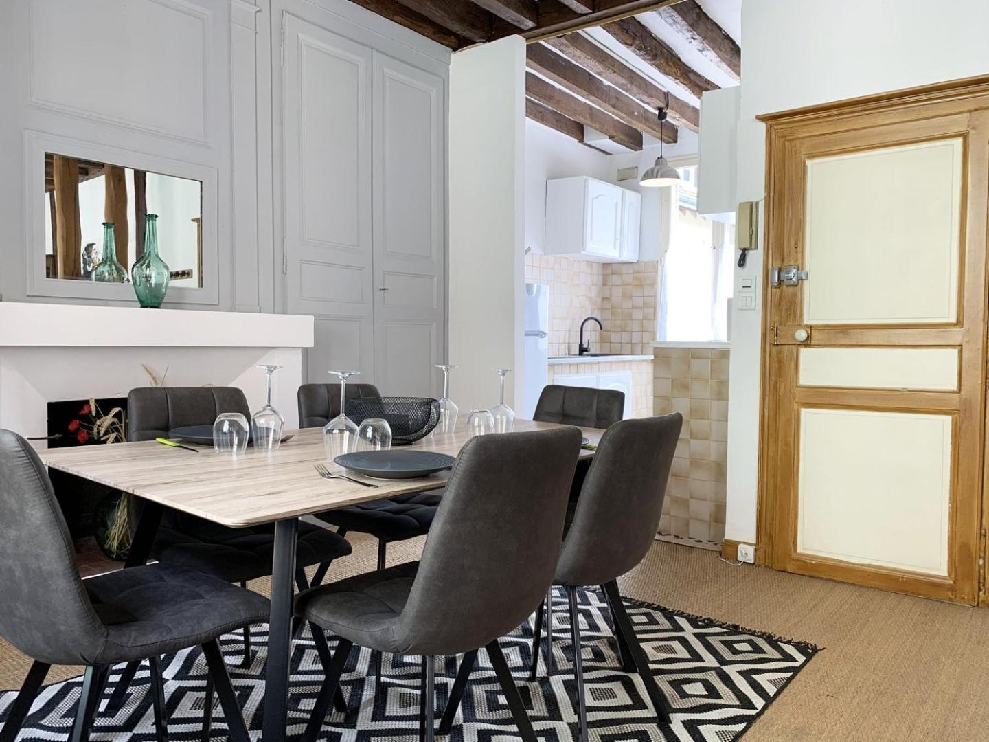 Le Clocher- Appartement Dans Le Coeur De Ville Chartres Dış mekan fotoğraf
