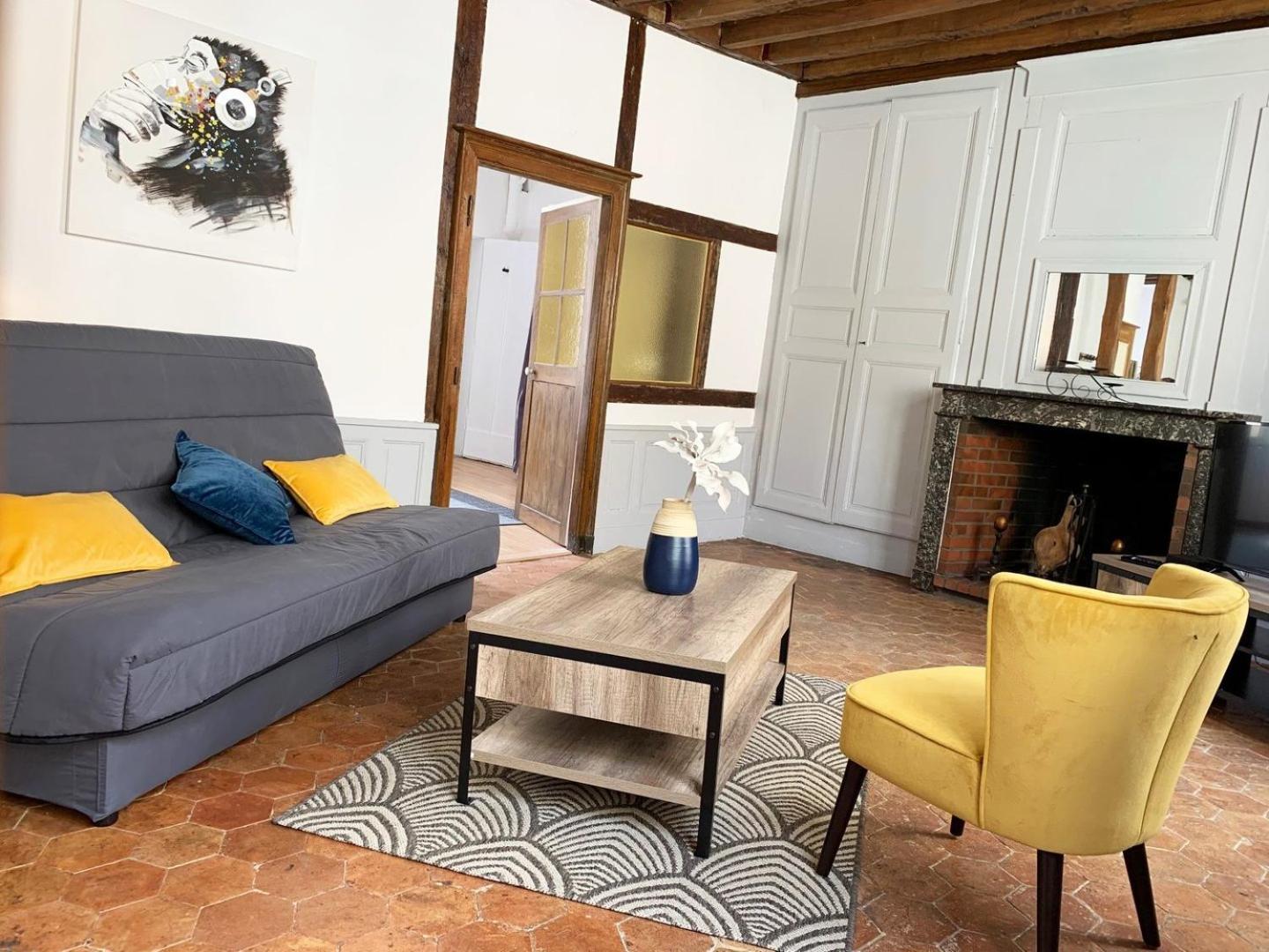 Le Clocher- Appartement Dans Le Coeur De Ville Chartres Dış mekan fotoğraf